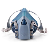 3M 7502 front view showing mask shape and comfortable seal benefit
