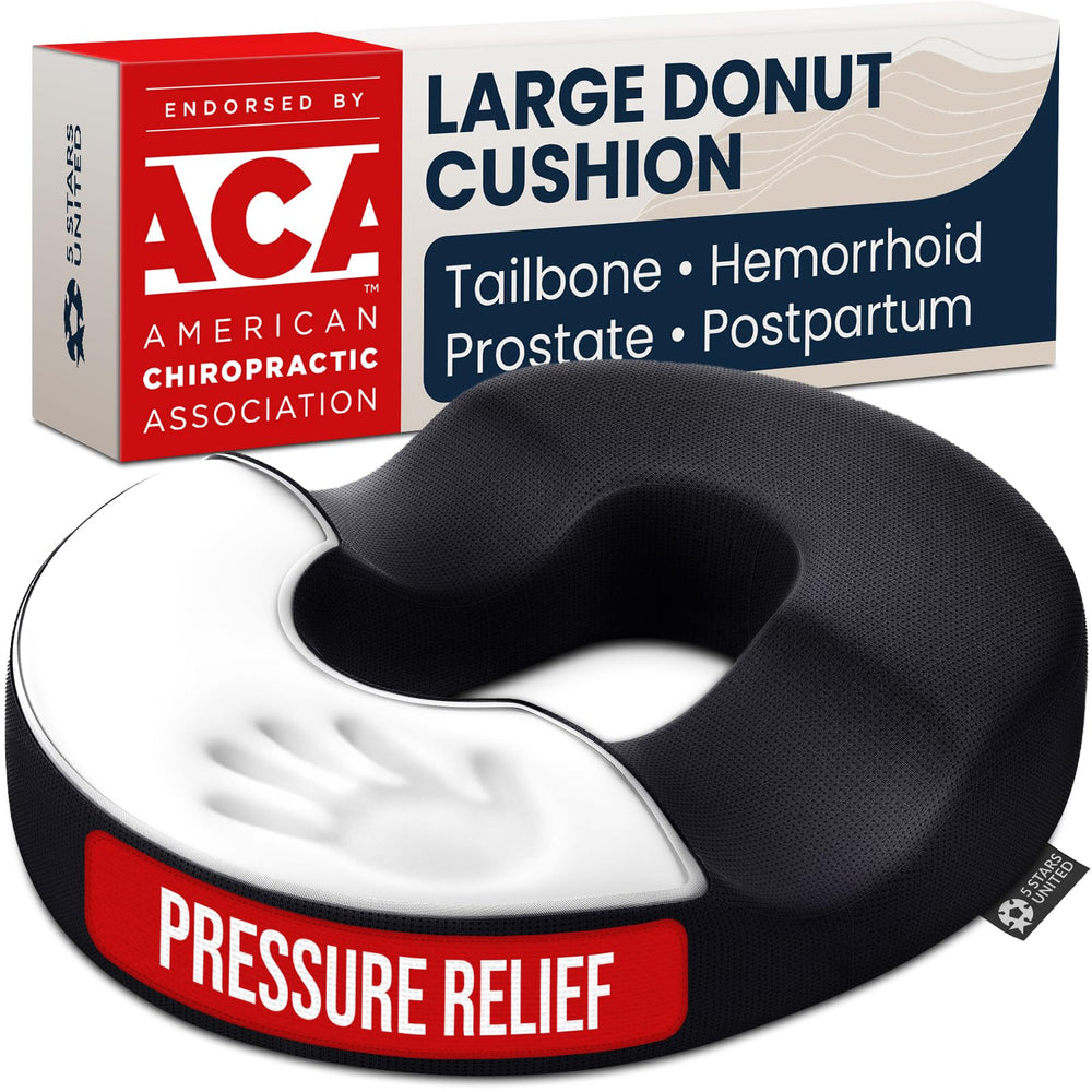 5 STARS UNITED cojín donut frontal mostrando diseño ergonómico y alivio inmediato