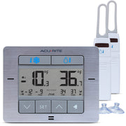 AcuRite pantalla frontal mostrando temperaturas y alarma, control claro