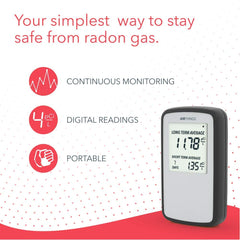 Airthings Corentium Home en mano demostrando portabilidad y beneficio de fácil traslado