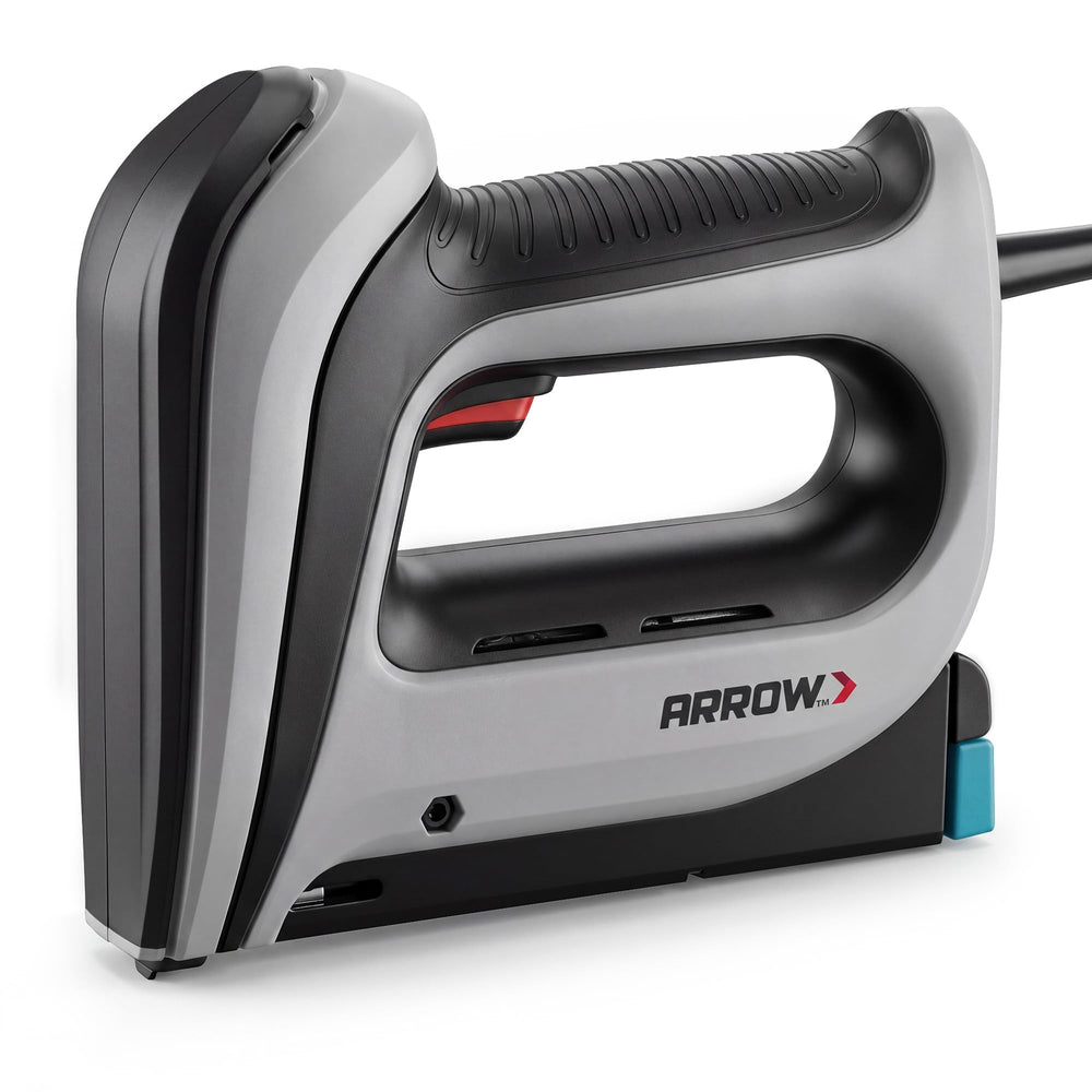 Arrow T50ACD vista frontal con cable largo y diseño compacto, para trabajo cómodo