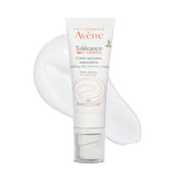 Eau Thermale Avène front packaging showing product and calming benefit