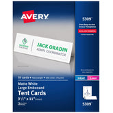 Avery empaque frontal mostrando 50 tarjetas para eventos, aspecto profesional