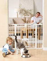 Babelio front view showing full gate and pet door, demonstrates secure barrier