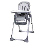 Baby Trend vista frontal de la trona Cozy Grey con diseño moderno y estable