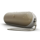 Beats Pill vista frontal champagne gold con diseño elegante y potencia sonora