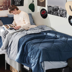 Bedsure vista frontal del juego navy/silver que facilita decisión de compra