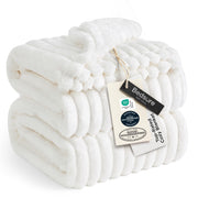 Bedsure vista frontal de la manta off white, aspecto acogedor y moderno