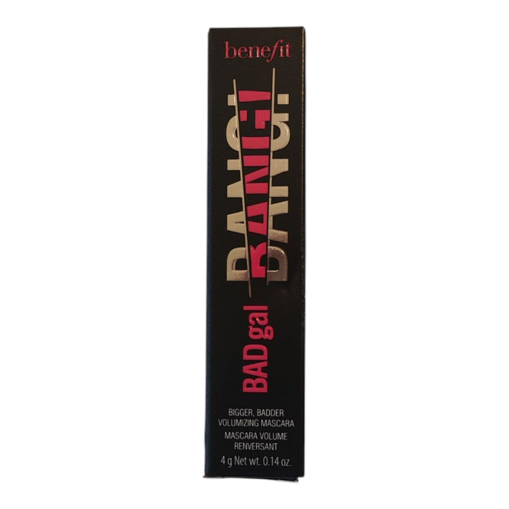 Benefit envase frontal del producto mostrando diseño y volumen