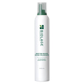 Biolage bote frontal de Bodifying Mousse mostrando diseño y beneficio de volumen