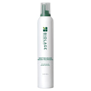 Biolage bote frontal de Bodifying Mousse mostrando diseño y beneficio de volumen