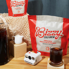 Bizzy bolsita abierta con molienda gruesa y textura para extracción suave