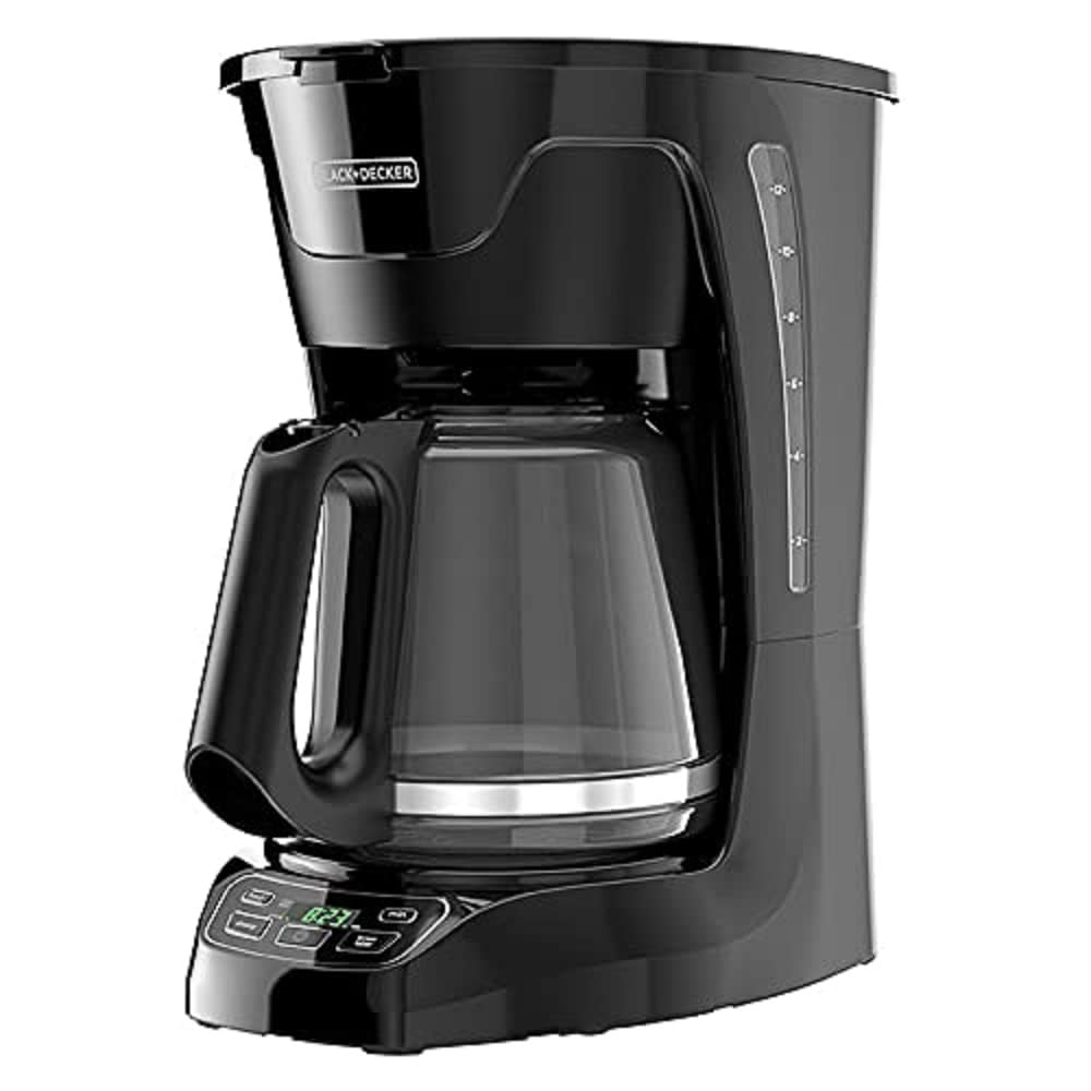 BLACK+DECKER front view showing brewer and carafe for consistent coffee