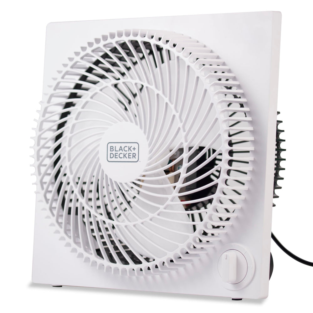 BLACK+DECKER vista frontal del ventilador BFB09W con diseño sin marco y flujo potente