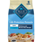 Blue Buffalo empaque frontal puppy 5 lb mostrando receta y beneficios