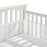 BreathableBaby vista frontal del forro mostrando ajuste seguro y ventilación