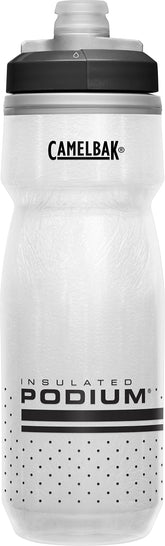 CamelBak Podium Chill frontal mostrando diseño blanco y negro, ideal para ciclismo