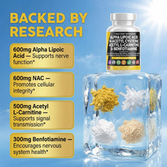 Clean Nutraceuticals cápsulas en mano para visualizar tamaño y facilidad de ingestión