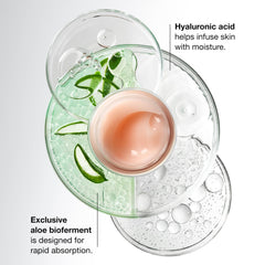 Clinique aplicación con dedos de Moisture Surge que hidrata sin dejar grasa
