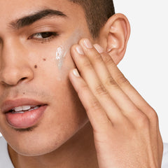 Clinique comparación de tamaño 1.7 oz (50 ml) para referencia de uso