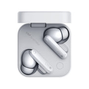 CMF BY NOTHING auriculares frontales mostrando diseño y comodidad