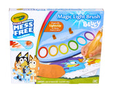Crayola Bluey pincel mágico frontal mostrando el diseño y facilidad de uso