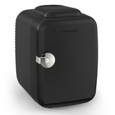 CROWNFUL vista frontal de la mini nevera mostrando puerta y asa, portable y elegante
