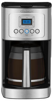 Cuisinart vista frontal en acero inoxidable, apariencia duradera y profesional