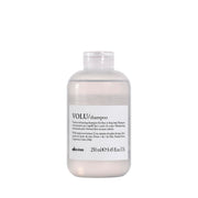 Davines envase frontal del champú VOLU mostrando diseño y practicidad