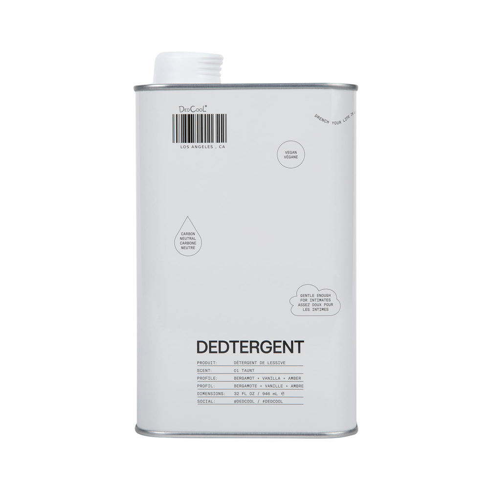 DedCool vista frontal del envase con diseño moderno y sello de fragancia Taunt
