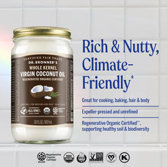 Dr. Bronner's textura sólida en cuchara que funda fácilmente al calentar