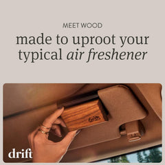 Detalle de textura de madera Drift con vetas visibles, difusión natural del aroma