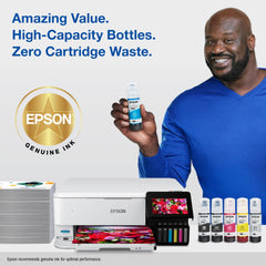Epson botella en mano para escala y beneficio de comodidad en recargas