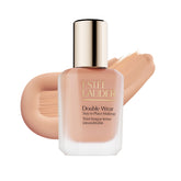 Estée Lauder frasco frontal mostrando acabado mate y resistencia