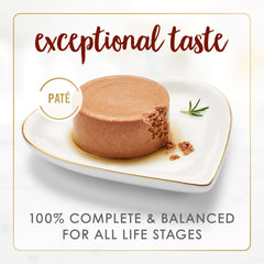 Fancy Feast detalle de la textura de paté cremosa que facilita la ingestión