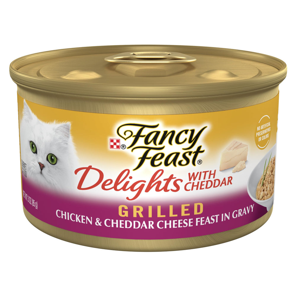 Fancy Feast lata frontal mostrando etiqueta y diseño apetitosa