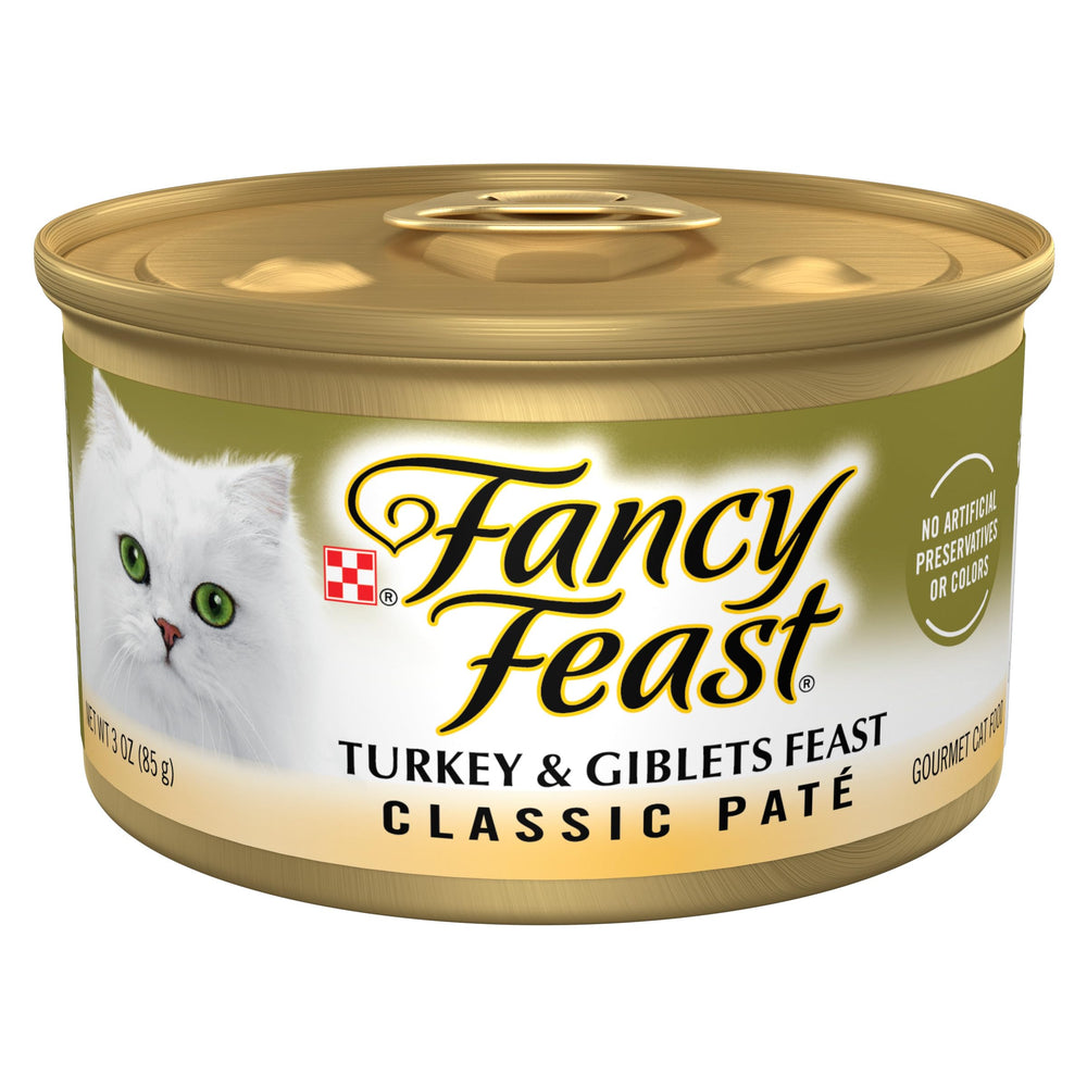 Fancy Feast frente del envase mostrando pavo y vísceras, atractivo visual