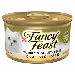Fancy Feast frente del envase mostrando pavo y vísceras, atractivo visual