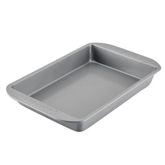 Farberware frente del molde 9x13 mostrando diseño robusto y beneficio durabilidad