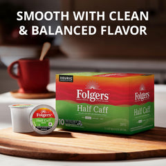 Folgers Half Caff café recién preparado en jarra, sabor equilibrado