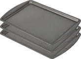 GoodCook bandeja frontal empaquetada mostrando tamaño y acabado gris, fácil almacenamiento