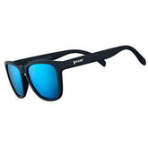 goodr front view showing classic frame and balanced medium fit benefit: versatile style