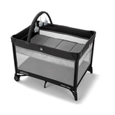 Graco vista frontal del pack n play mostrando estabilidad y accesibilidad