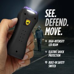 Guard Dog Security pistola eléctrica con linterna y cable de carga USB visible