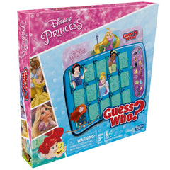 Hasbro Gaming primer plano de las cartas mostrando ilustraciones claras y colores vivos
