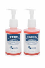 Hibiclens vista frontal del pack de dos con dispensador, limpieza y conveniencia