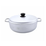 IMUSA caldero front view showing roomy 7.5 qt capacity and durable finish