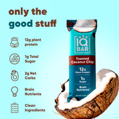 IQBAR ingredientes naturales sobre mesa resaltando plantas y MCT