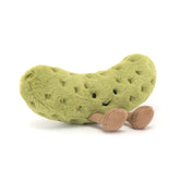 Jellycat Pickle frontal mostrando su expresión y ternura