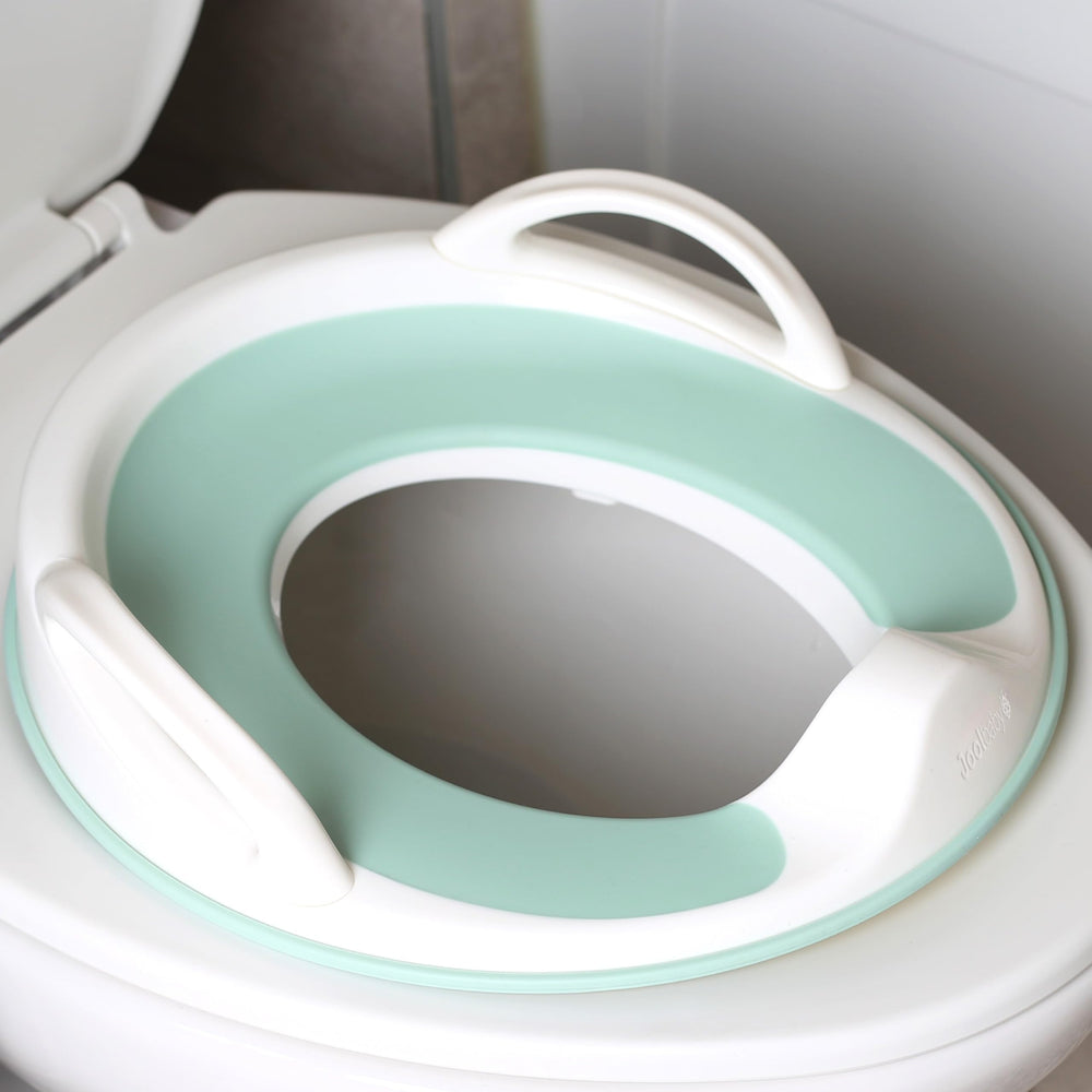 Jool Baby vista frontal del asiento aqua muestra ajuste y confort